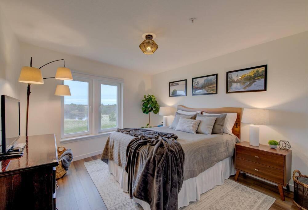 Beach Please-Updated Home With Ocean Views Long Beach Ngoại thất bức ảnh