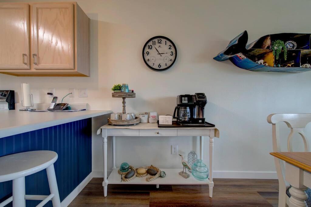Beach Please-Updated Home With Ocean Views Long Beach Ngoại thất bức ảnh