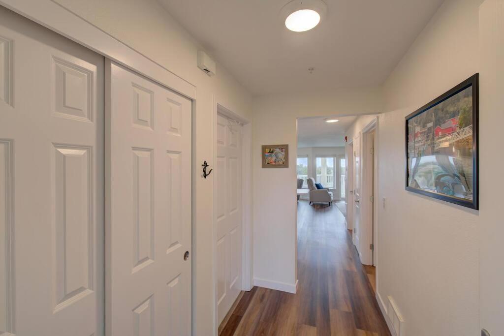 Beach Please-Updated Home With Ocean Views Long Beach Ngoại thất bức ảnh